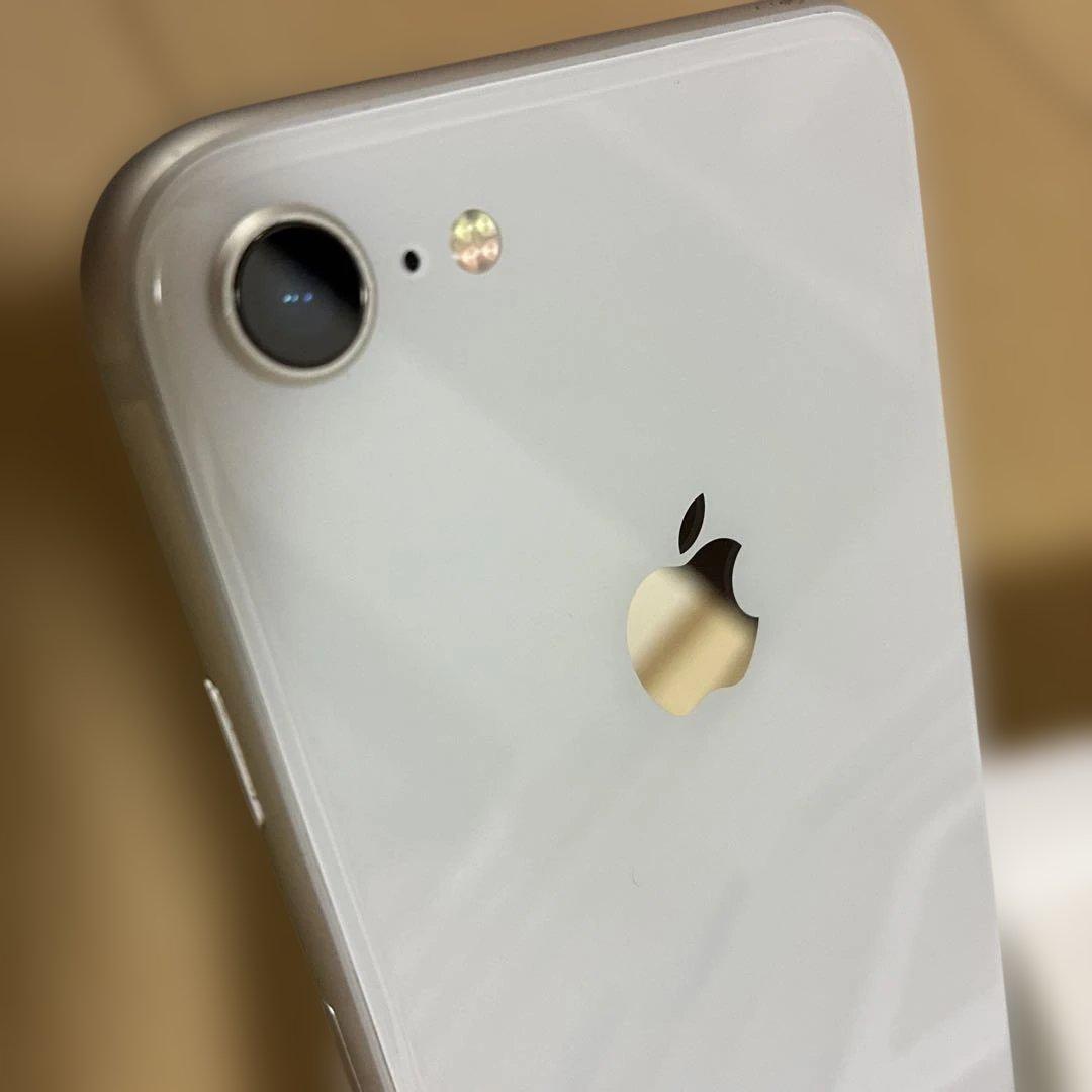 Apple iPhone 8 ホワイト　64GB