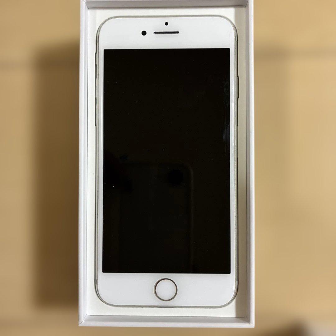 Apple iPhone 8 ホワイト　64GB