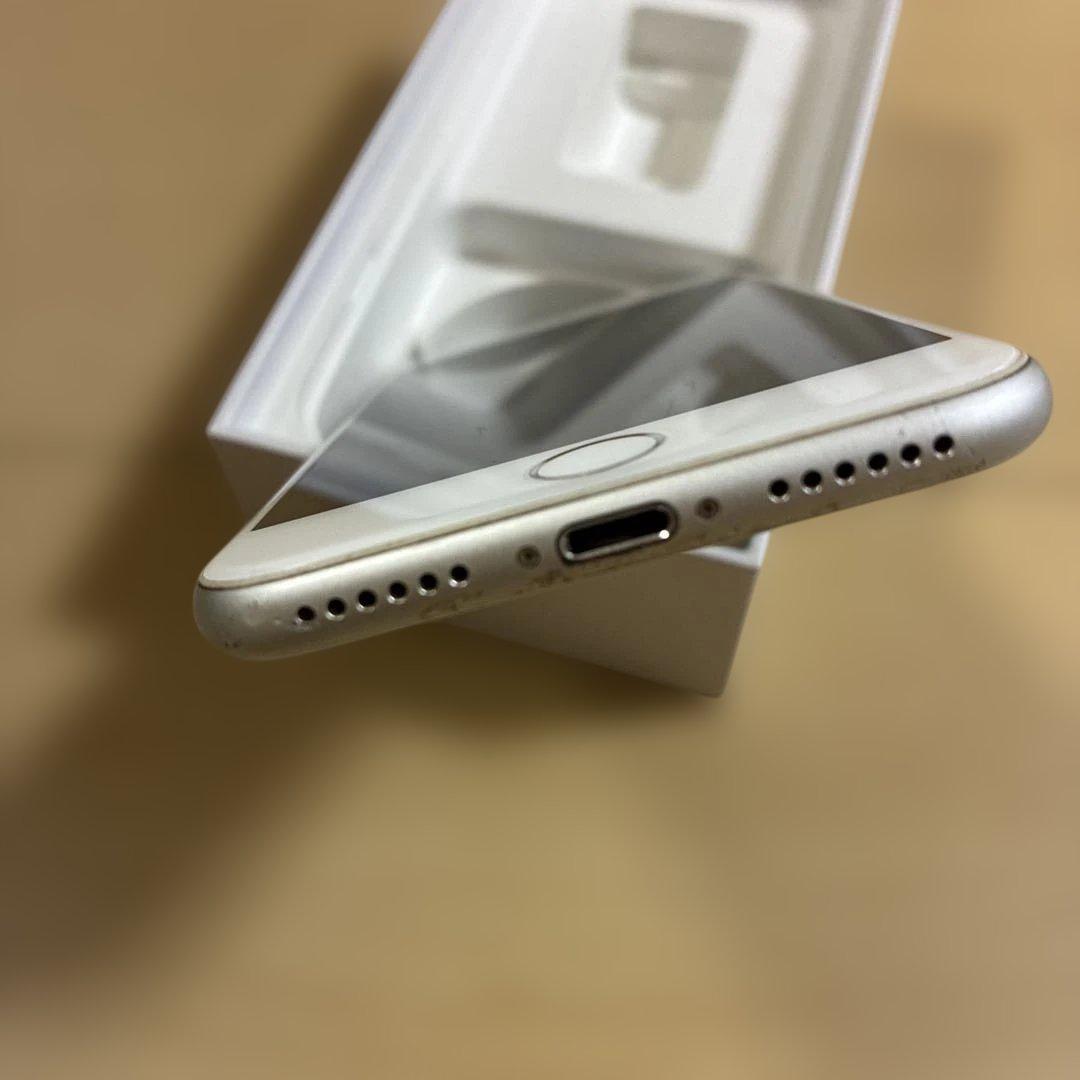Apple iPhone 8 ホワイト　64GB