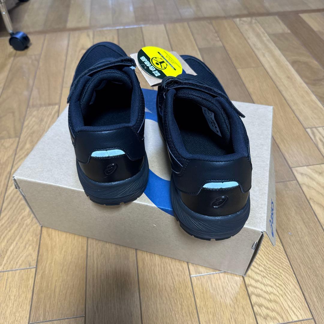 asicsアシックス　安全靴 新品未使用　ウィンジョブ　CP215 28.0