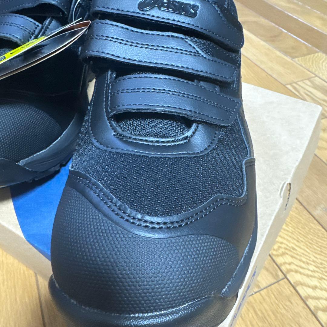 asicsアシックス　安全靴 新品未使用　ウィンジョブ　CP215 28.0