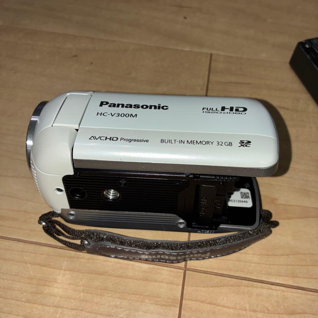 動作ok Panasonic HC-V300M ビデオカメラ 本体