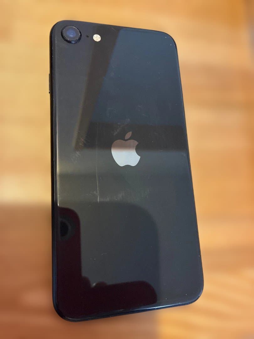 Apple iPhone SE 第三世代64GB