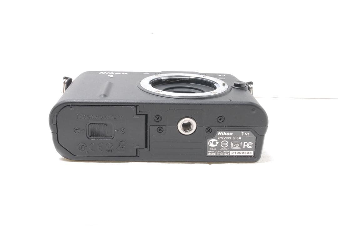 【超希少！ショット数526枚】Nikon 1 V1 ボディ ブラック【ケース付】