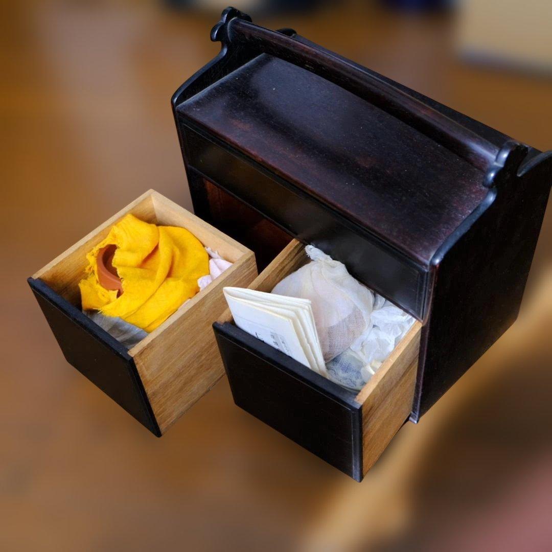 煎茶用　茶箱と茶碗セット