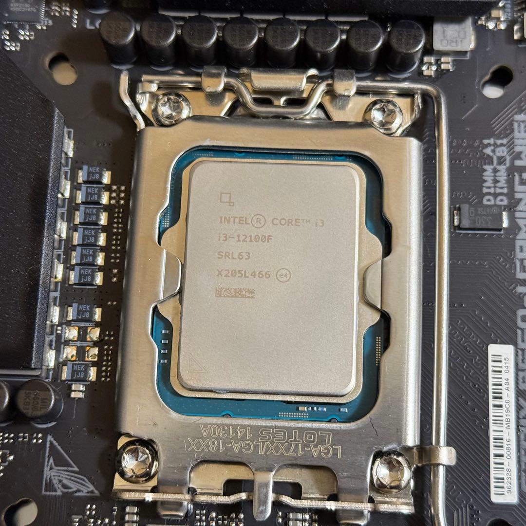 マザーボード ASUS ROG STRIX B660-I GAMING + Core i3