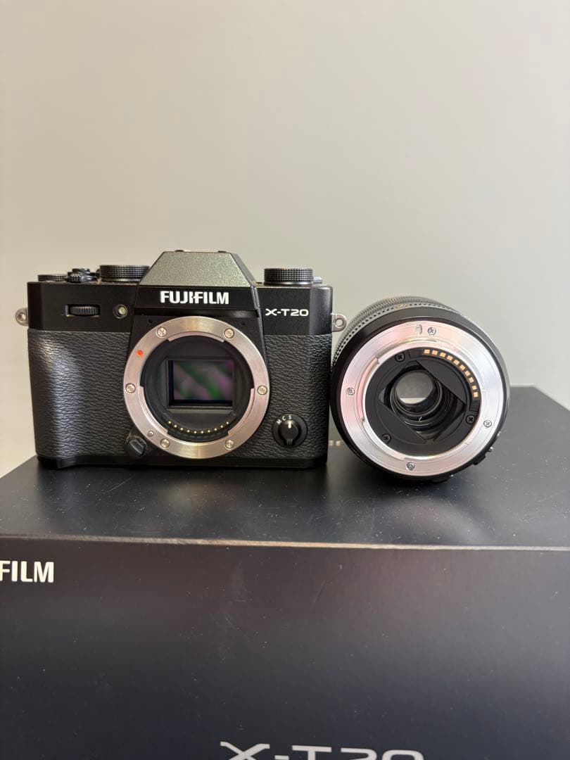 極美品 FUJIFILM X-T20 XFレンズキット 純正グリップ 予備電池3