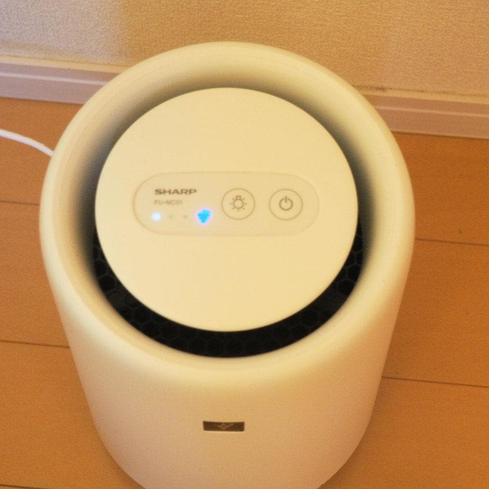 SHARP シャープ コンパクト 空気清浄機 FU-NC01　2022年製