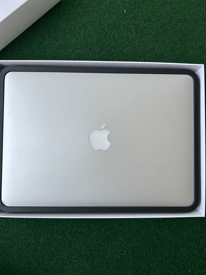 MacBook Air 13インチ　128GB