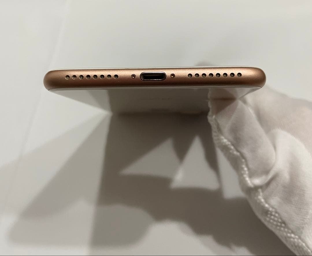 【iPhone本体】iPhone 8 Plus ゴールド SIMフリー