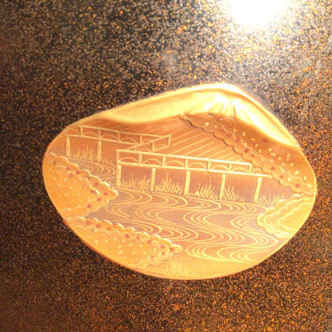 《特別出品》木製漆器　大名道具　総梨地火鉢　金沢蒔絵　貝合わせ紋様