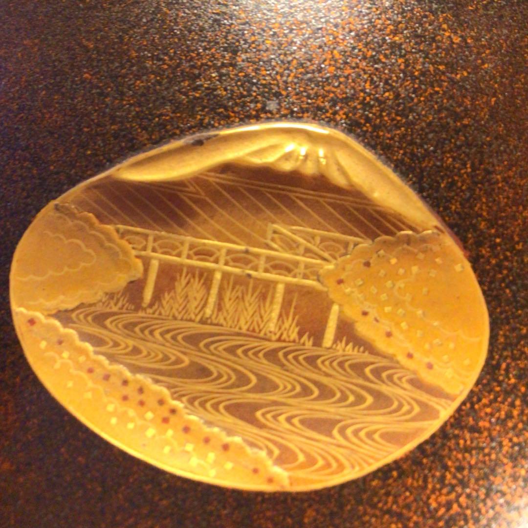 《特別出品》木製漆器　大名道具　総梨地火鉢　金沢蒔絵　貝合わせ紋様