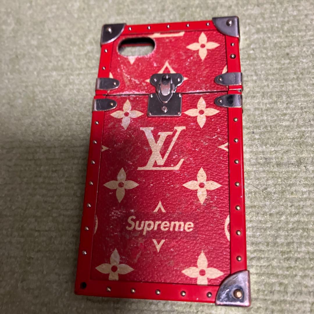 LouisVuittonSupremeシュプリームアイトランクiPhoneケース