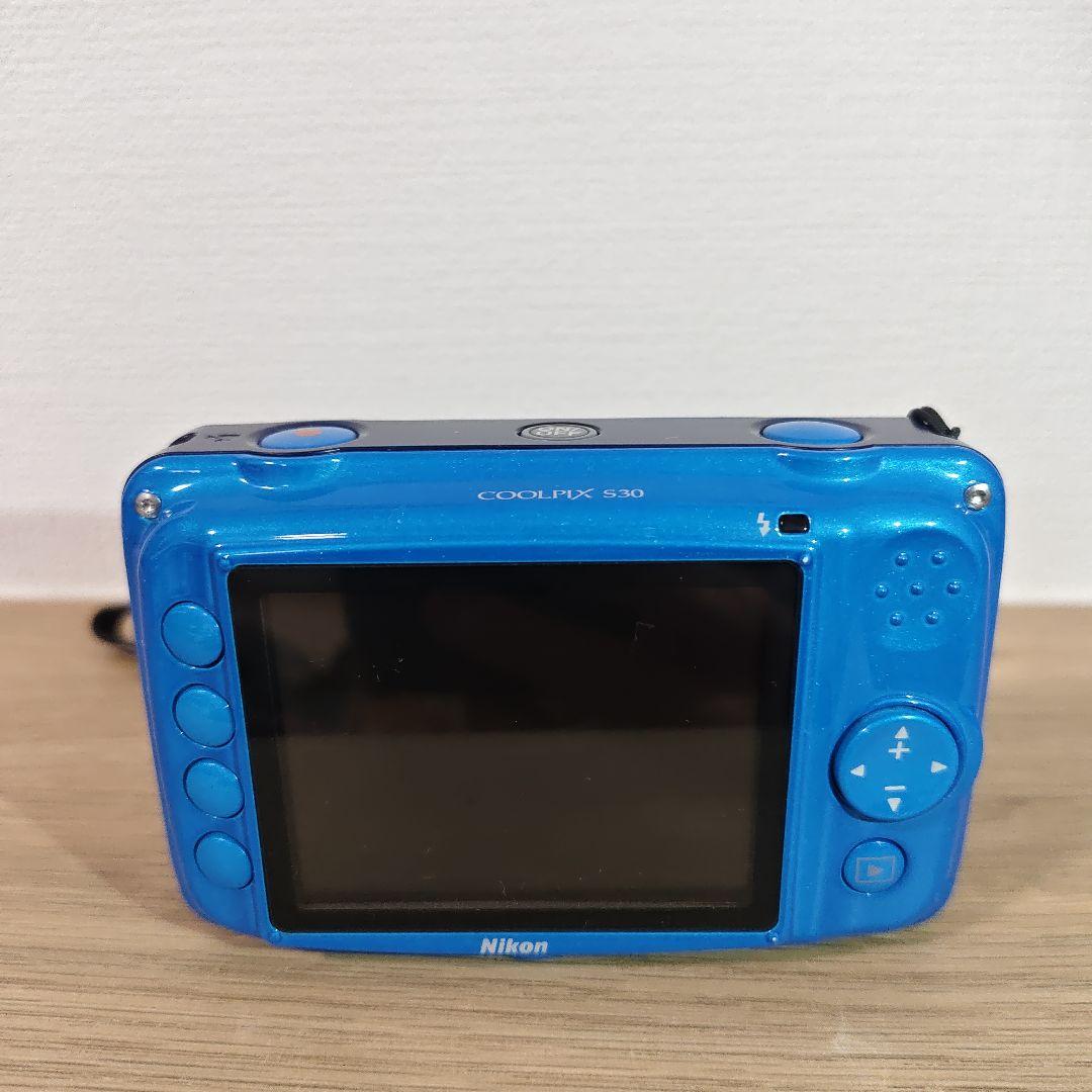 美品　Nicon COOLPIX S30　コンパクトデジタルカメラ