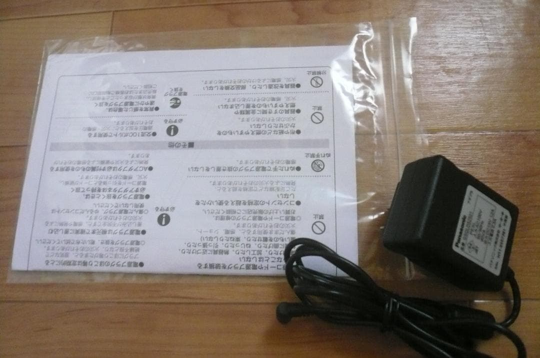 Panasonic デスクライト LED 卓上電灯 首可変 SQ-LD527