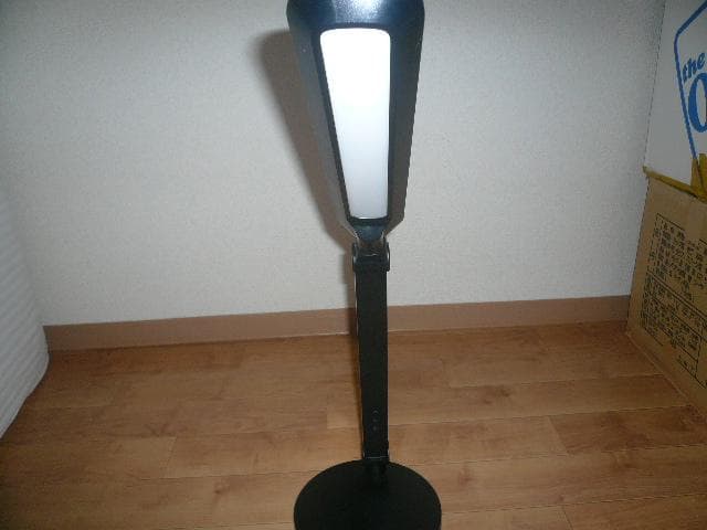 Panasonic デスクライト LED 卓上電灯 首可変 SQ-LD527
