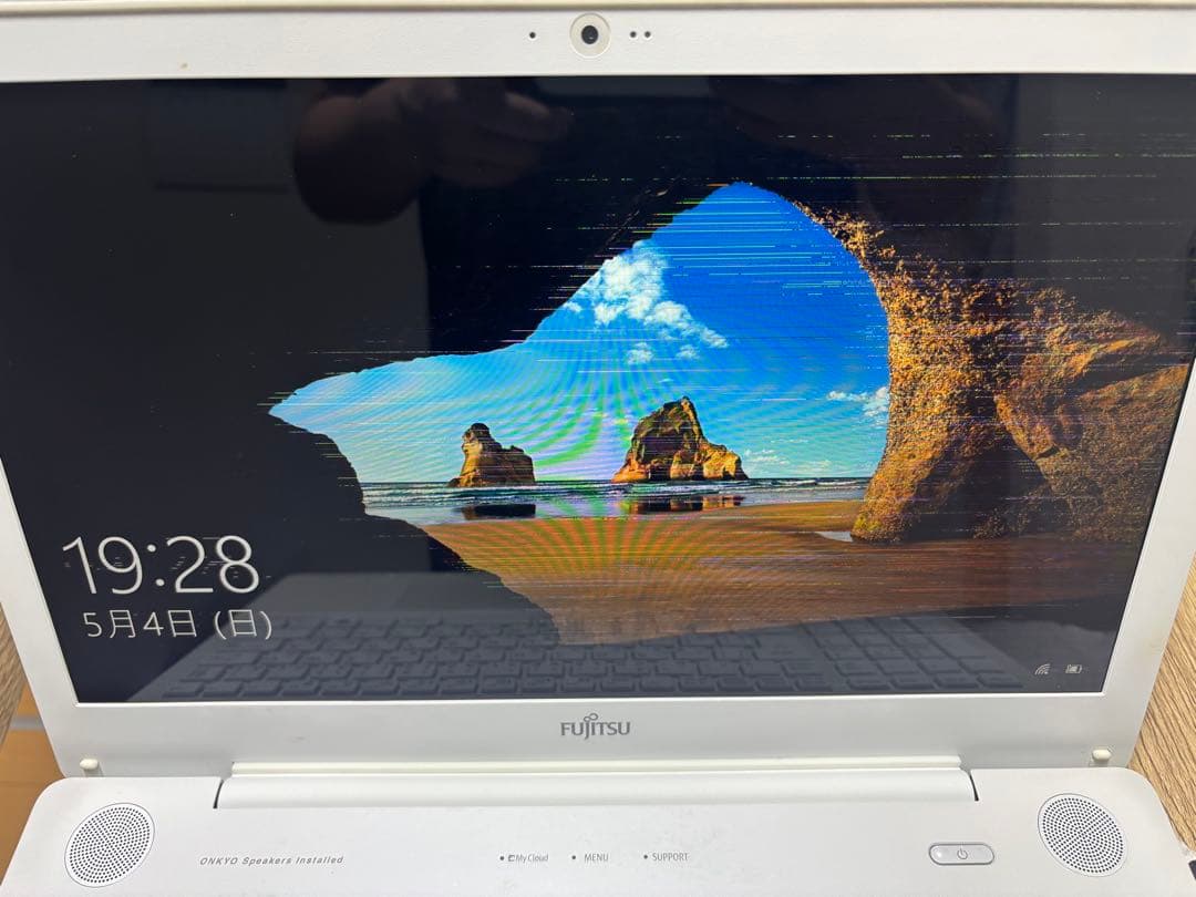 LIFEBOOK AH51/C3 ホワイト ノートPC 充電アダプター付