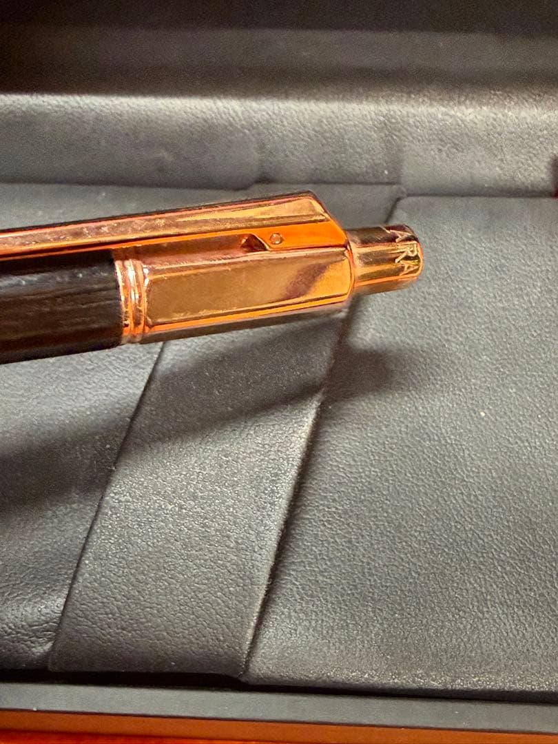 CARAN D'ACHE バリアス　エボニー　ボールペン　ローズゴールド