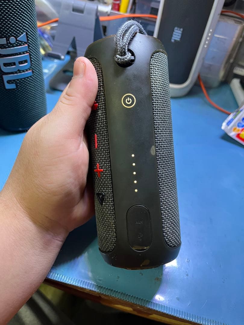 スピーカー・ウーファー JBL FLIP ESSENTIAL 2