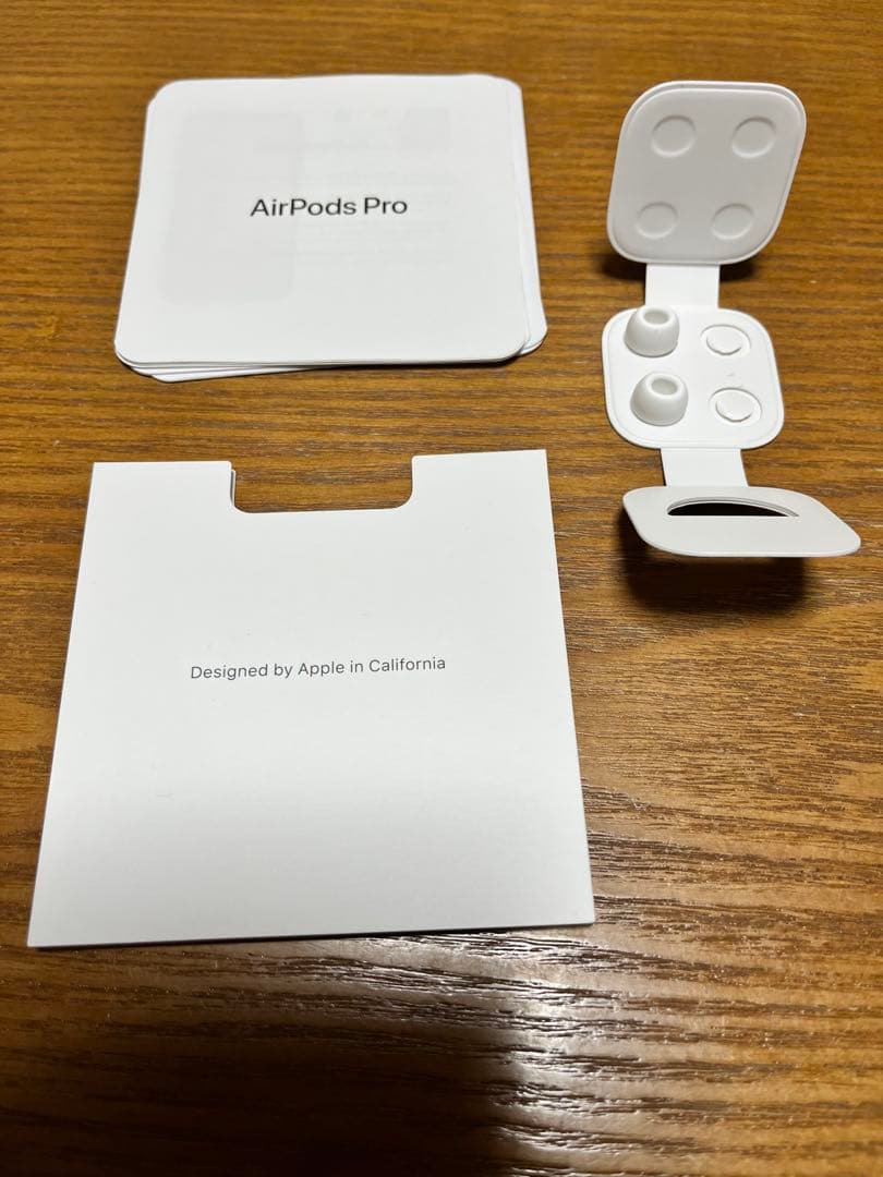 Apple AirPods Pro 本体及び充電ケース、箱マニュアル完備
