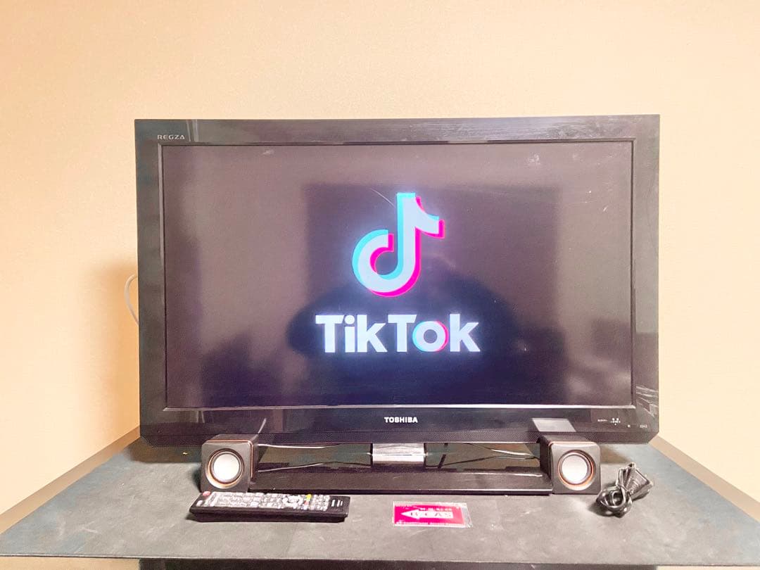【すぐ使えます】TOSHIBA 32型テレビ｜HDMI×2｜純正リモコン付｜