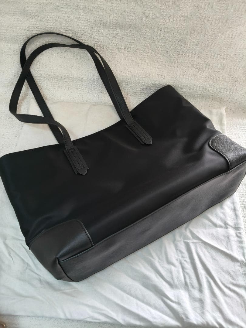 美品/トートバッグ☆ レディース 黒 ポーチ 人気　かごバッグ