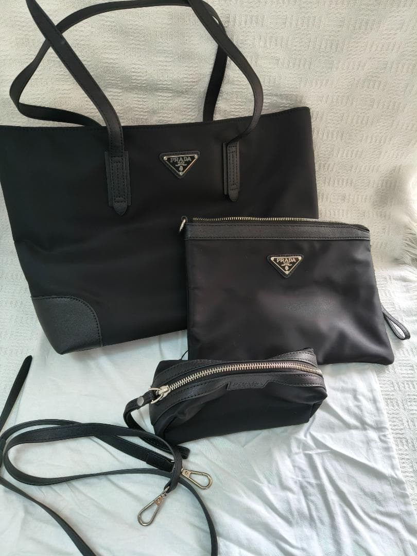 美品/トートバッグ☆ レディース 黒 ポーチ 人気　かごバッグ