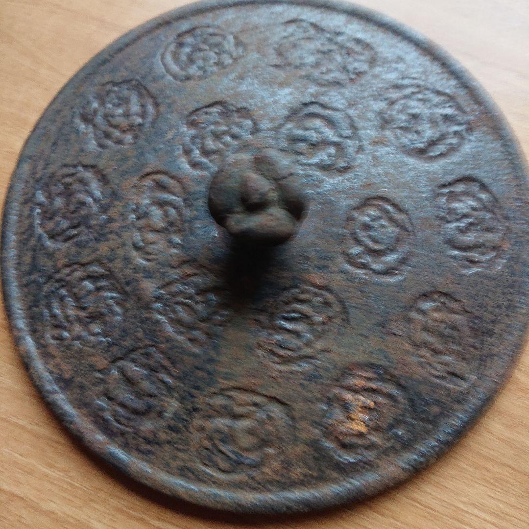 一品物。骨董品、鉄瓶 浮彫り模様