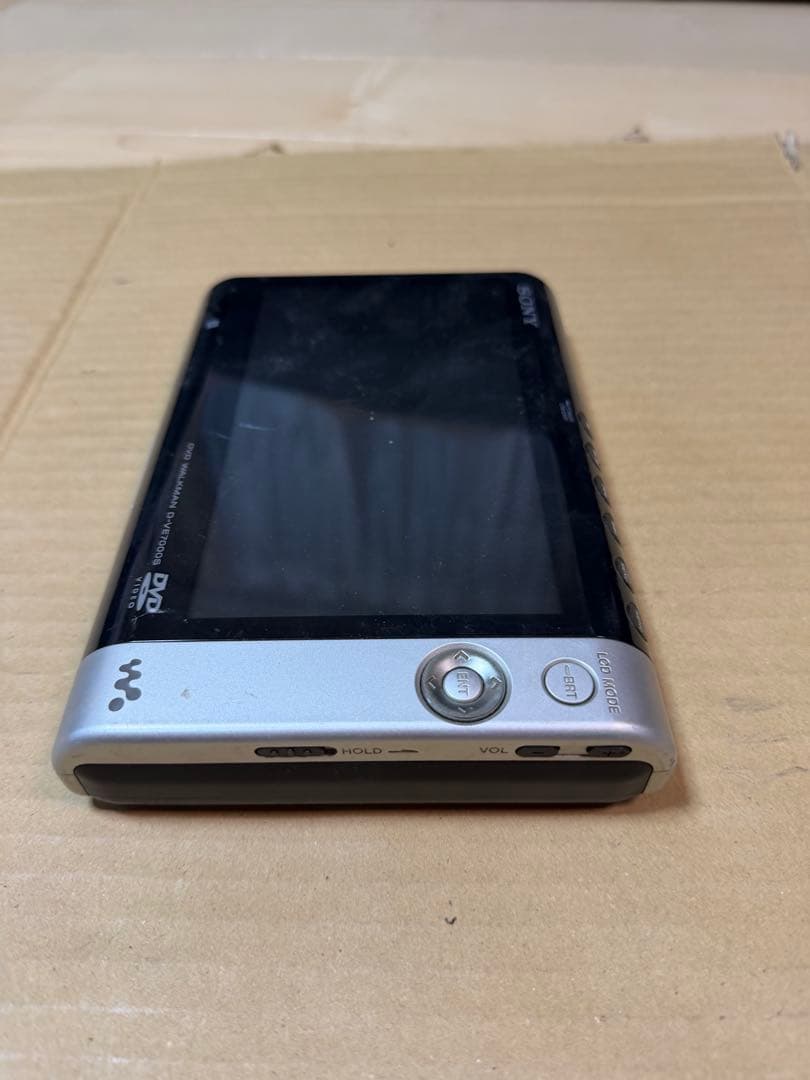 ポータブルプレーヤー SONY DVD WALKMAN D-VE7000S