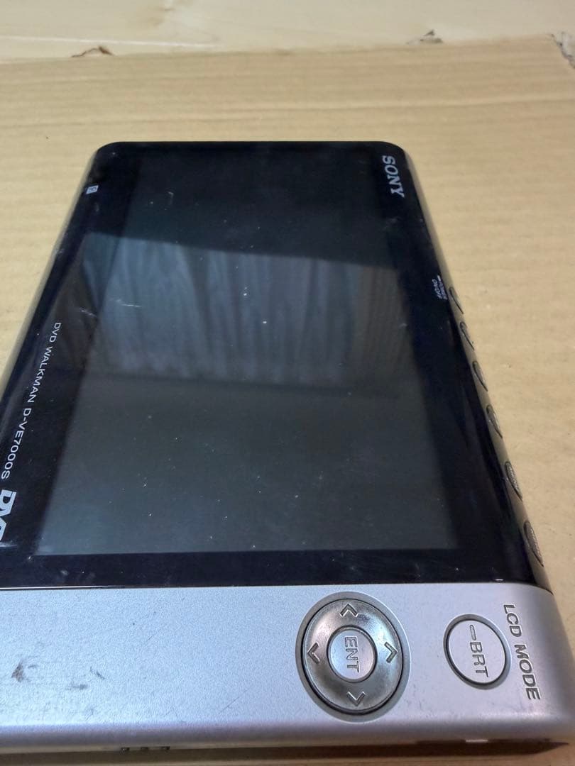 ポータブルプレーヤー SONY DVD WALKMAN D-VE7000S