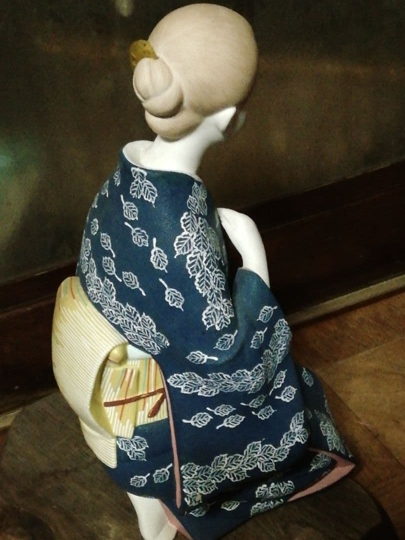 【博多人形】 一流作家中ノ子富貴子作 ! !/ 通産産業大臣指定