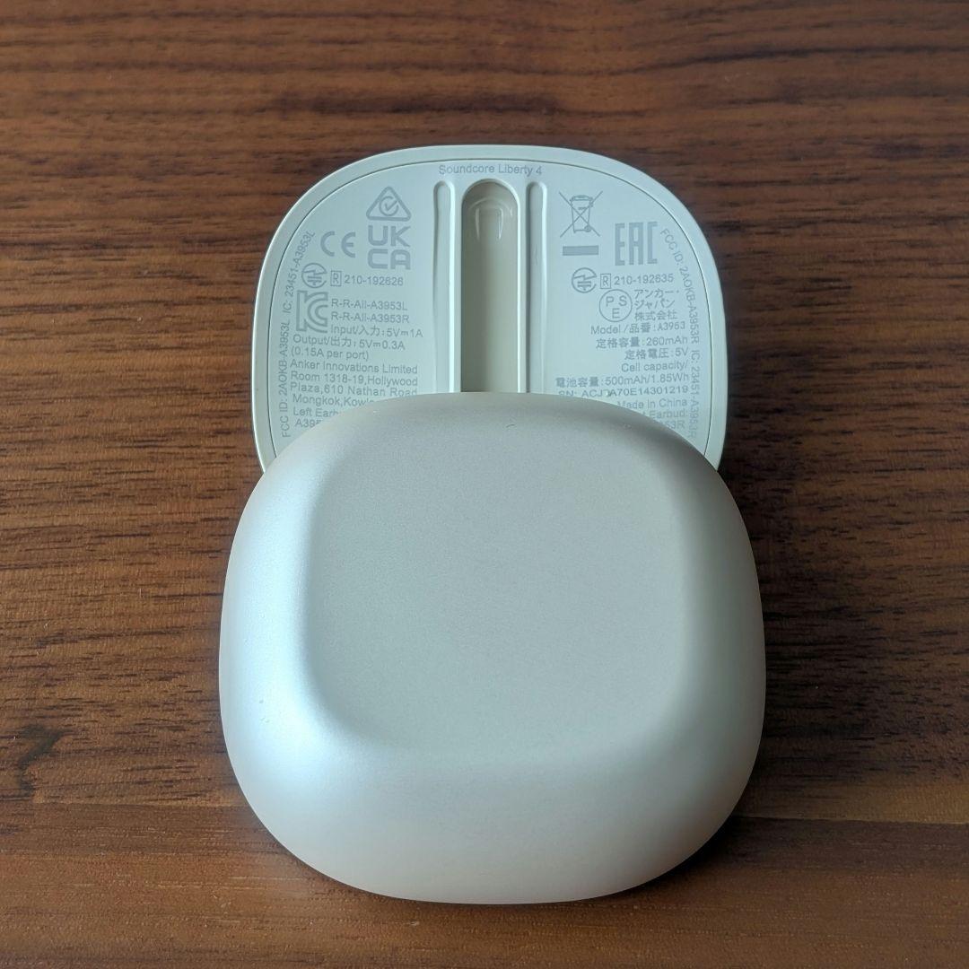 Anker Soundcore Liberty4ワイヤレスイヤホンゴールド