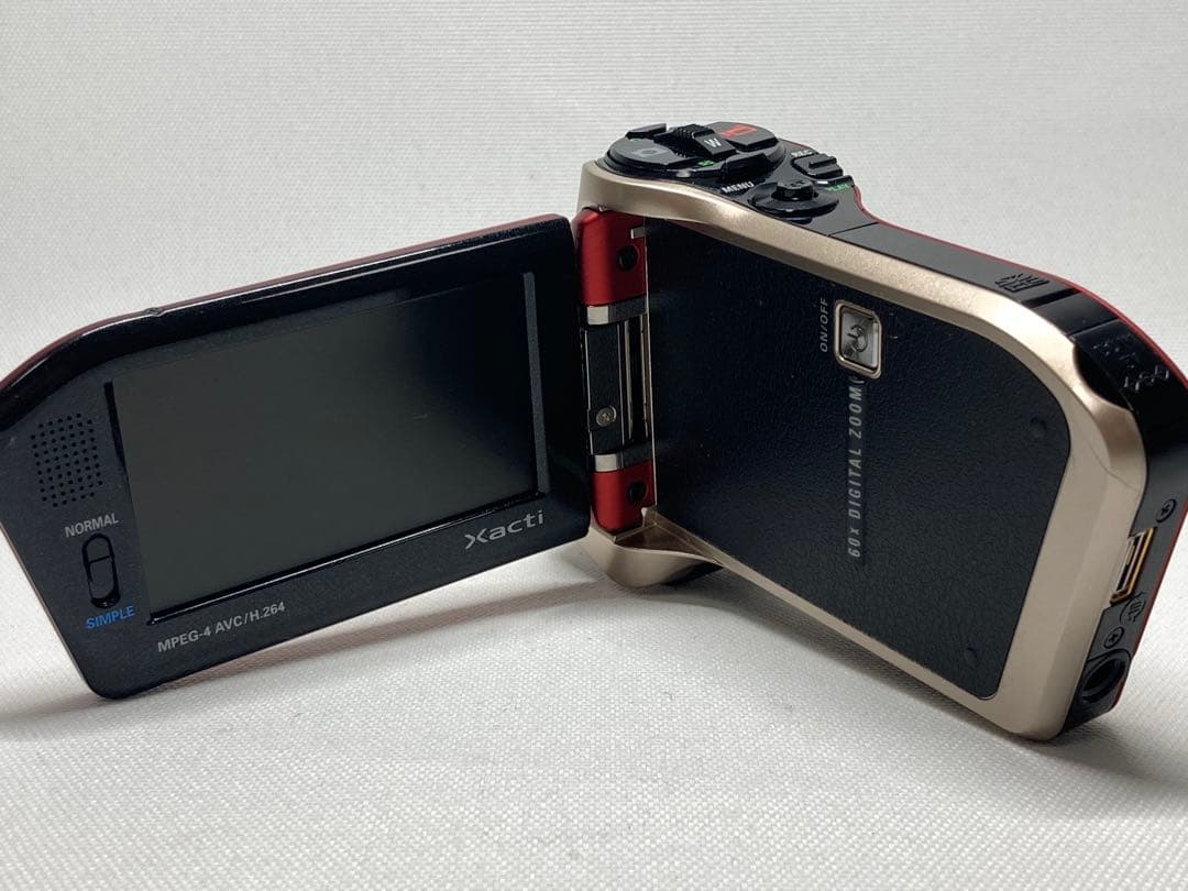 新品同様　SANYO　Xacti　DMX-HD700型　b01c347dd
