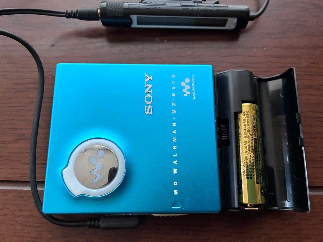 SONY MD WALKMAN MZ-E30 ★単三電池ケース付属(ガム電池無し