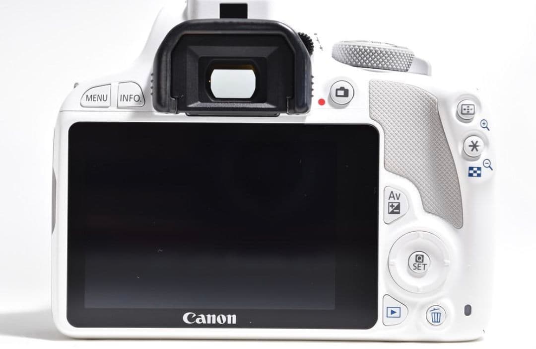 大人気♪【美品】Canon EOS Kiss X7 ホワイト ボディ