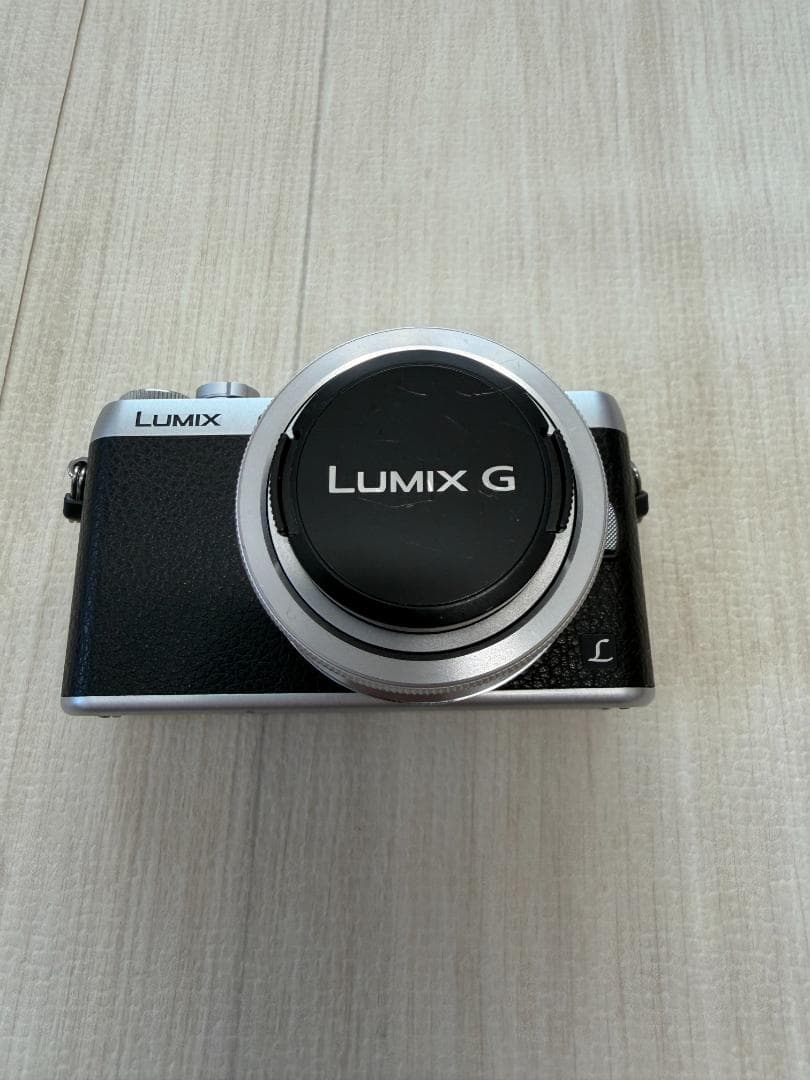 【極美品】LUMIX DMC-GF7W ダブルレンズキット シャッター2331回