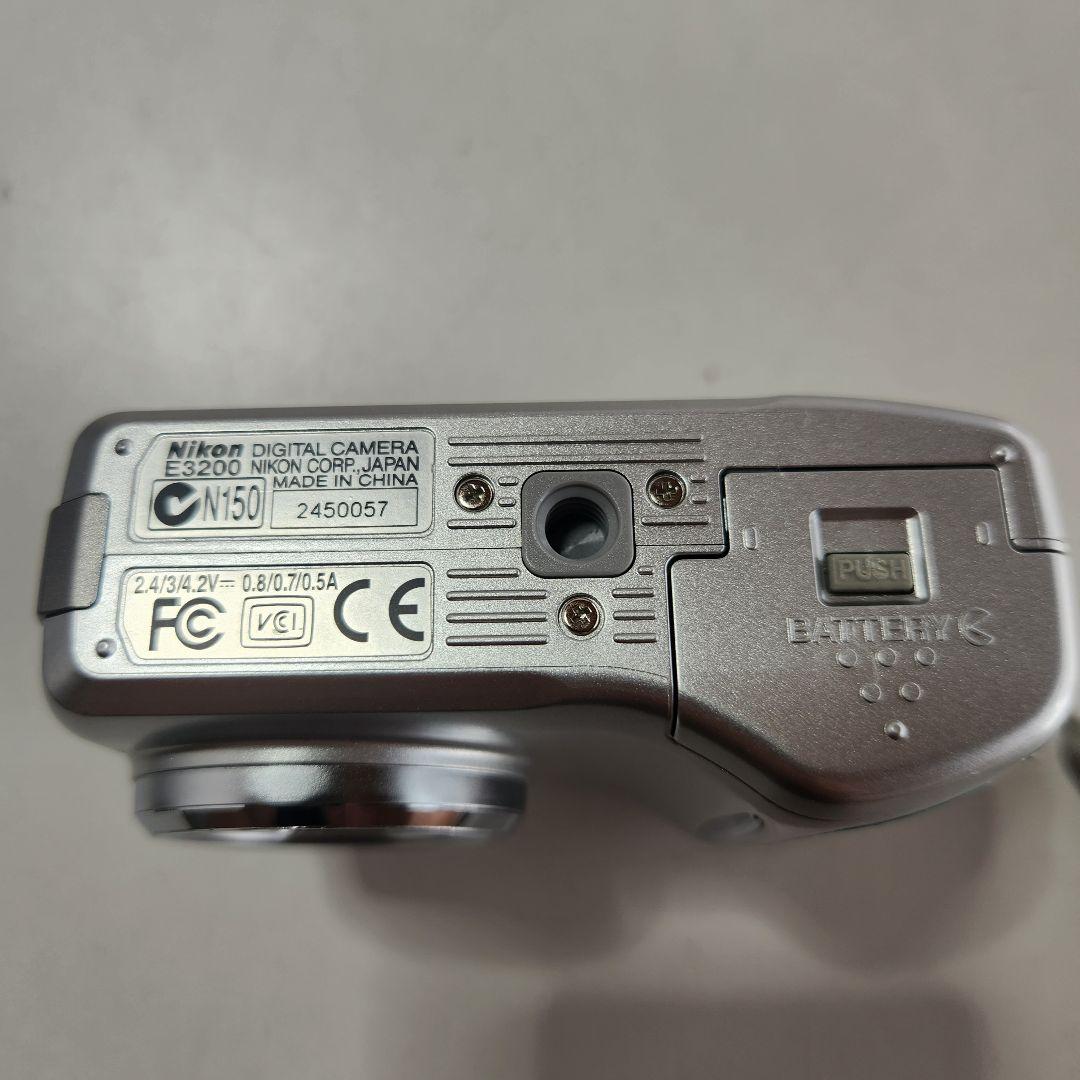 Nikon COOLPIX 3200 デジカメ SDカード付き 動作確認済み