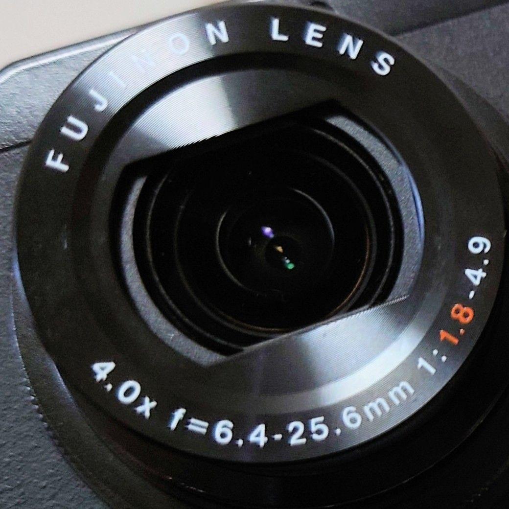 美品　Fujifilm XQ1 コンパクトデジタルカメラ