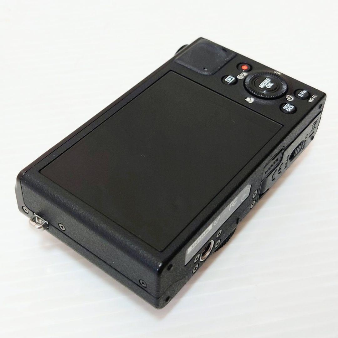 美品　Fujifilm XQ1 コンパクトデジタルカメラ
