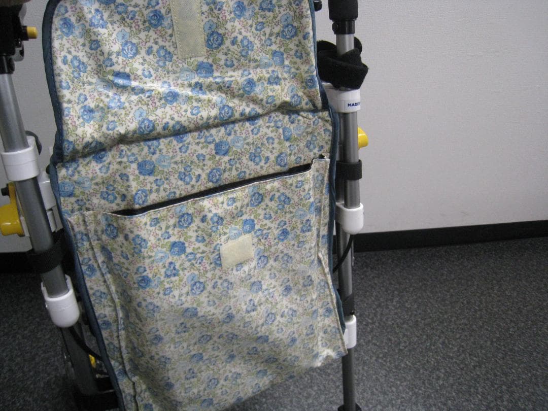 ヘルシーワン・ライト カラフルG ウィズワン 象印ベビー 花柄 歩行器 ②