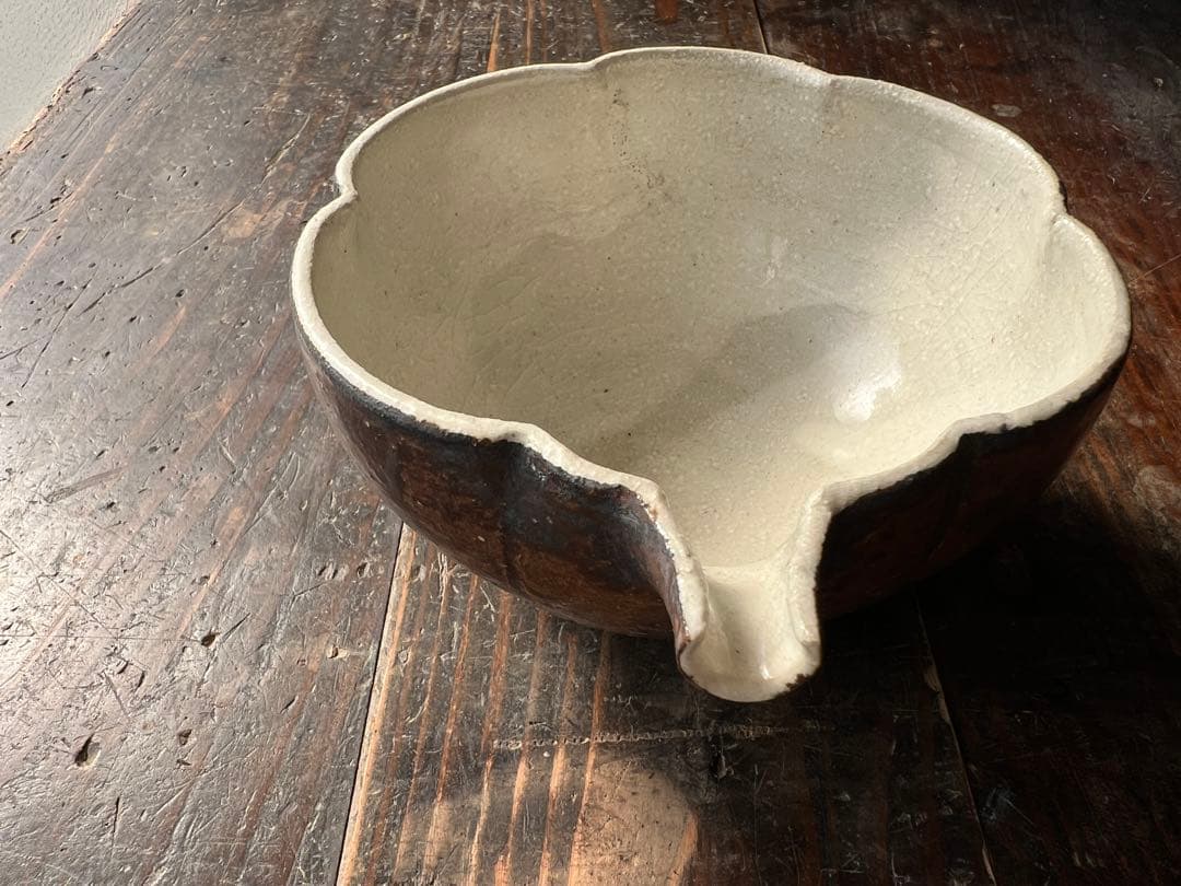 片口鉢　櫨山窯　直径13cm 高さ7.7cm