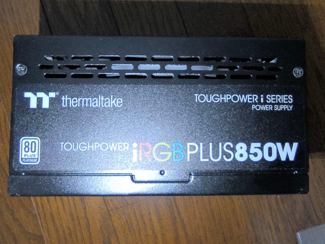 Thermaltake Toughpower iRGB PLUS 850w 1点