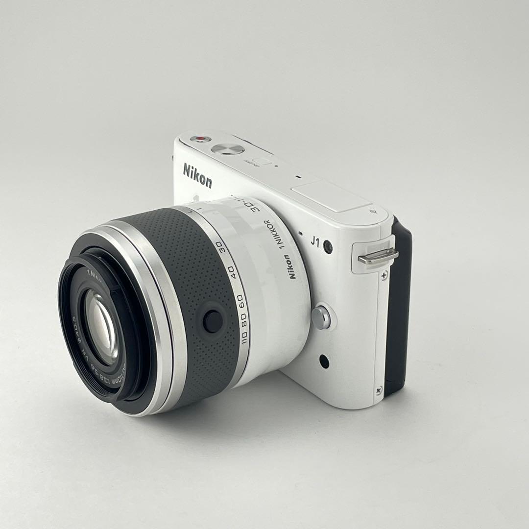 【本日限定価格】Nikon1 J1ホワイト レンズキット