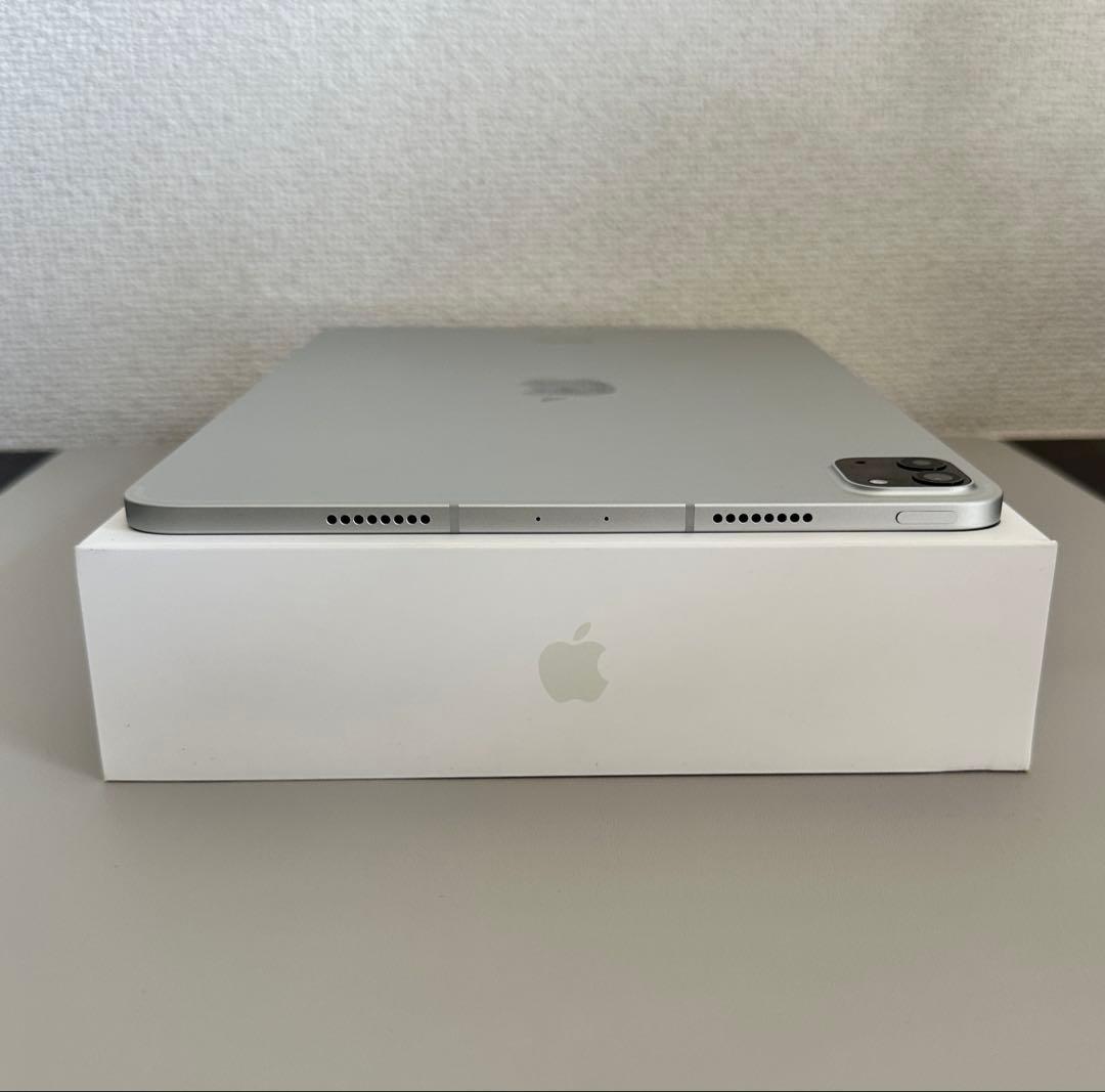 iPad Pro 11 (M2)4世代 128GBCellular 未使用に近い