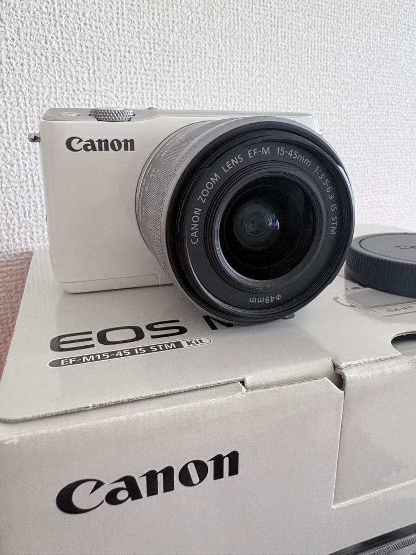 EOS M10 ミラーレス一眼カメラ