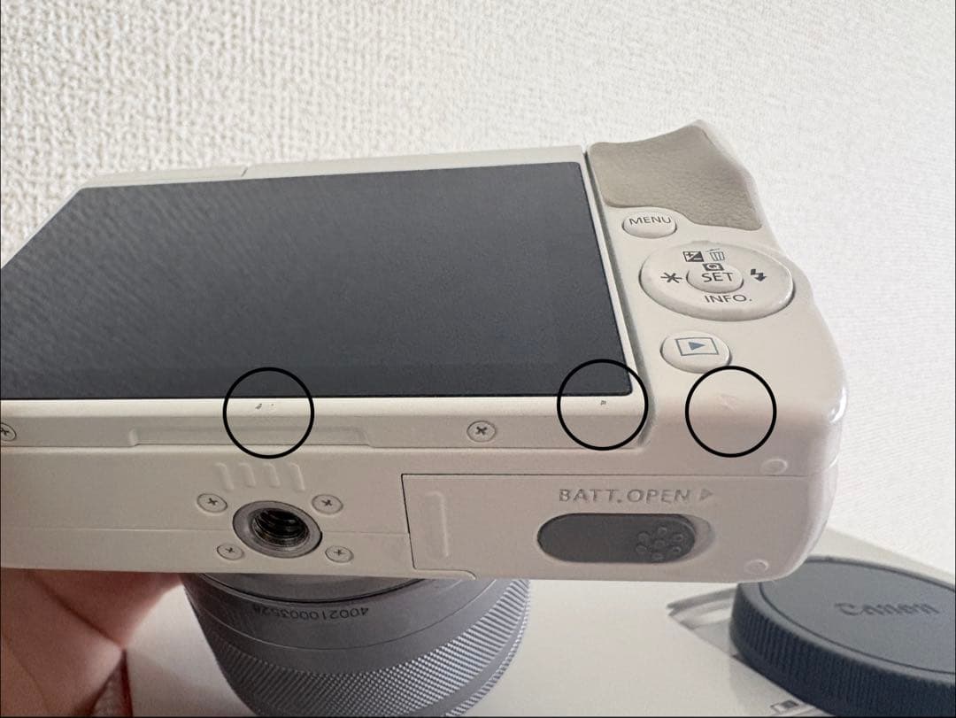 EOS M10 ミラーレス一眼カメラ