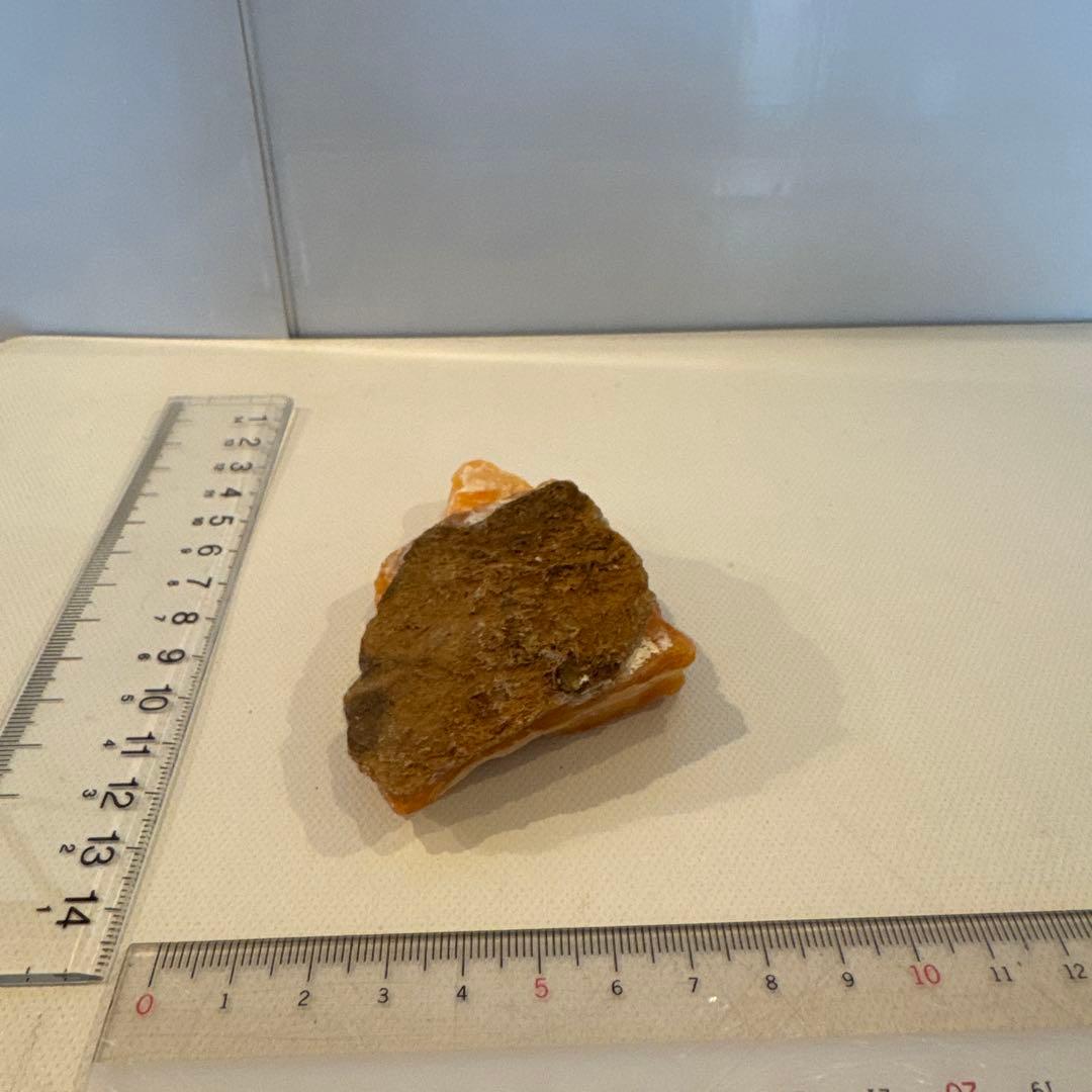 【クルミ様ご検討品】北海道石　然別オパール　蛍光オパール84ｇ