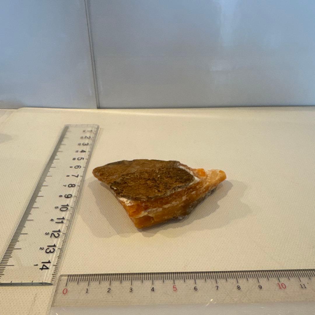 【クルミ様ご検討品】北海道石　然別オパール　蛍光オパール84ｇ