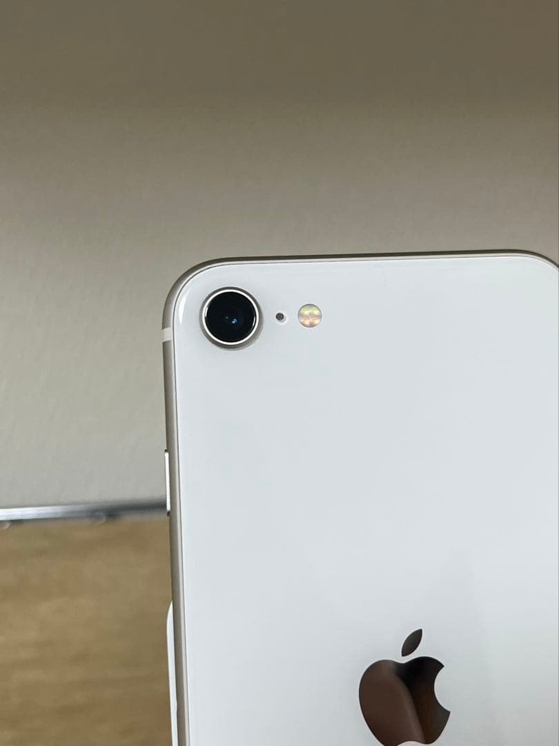 Apple iPhone SE (第3世代) ホワイト 128GB 極美品