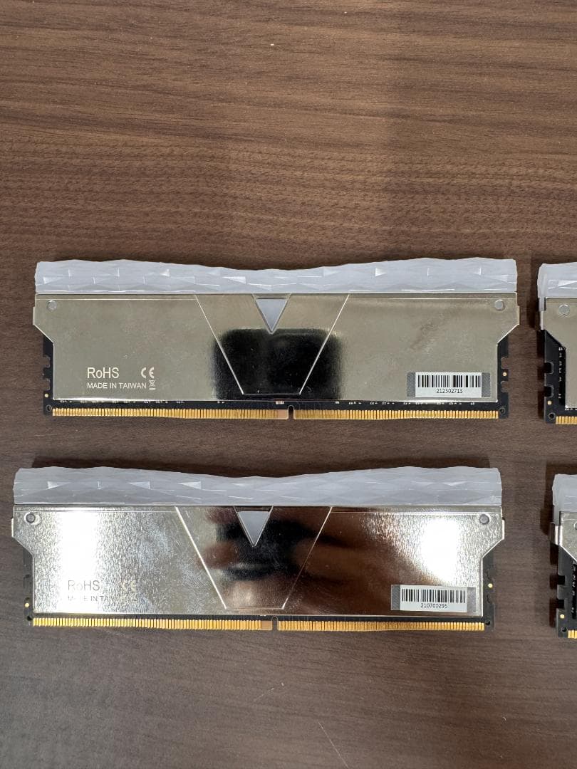 さ*い様 DDR4 3200MHz 16GBメモリ 4枚セット（64GB）ID6